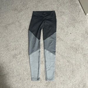 Athletic leggings